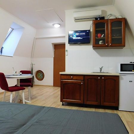 Tulipan Apartman Балатональмади Экстерьер фото